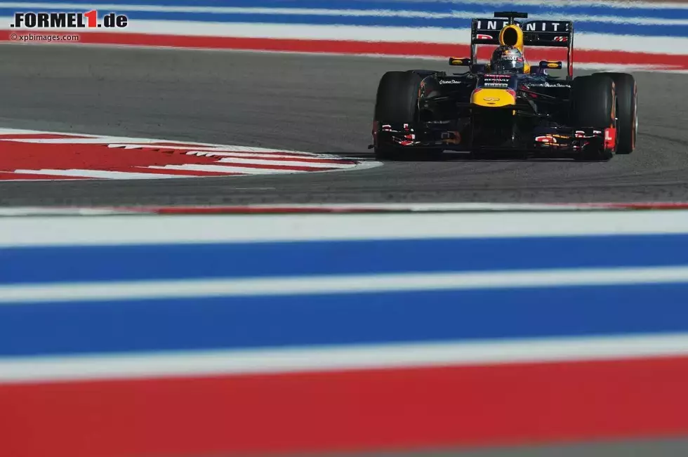 Foto zur News: Sebastian Vettel (Red Bull)