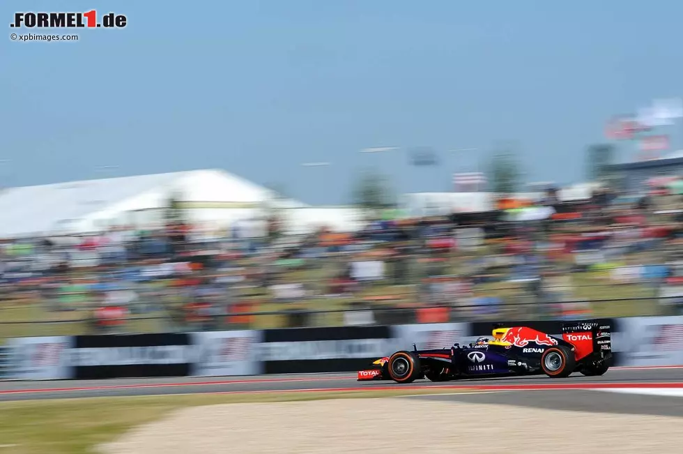 Foto zur News: Sebastian Vettel (Red Bull)