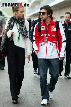 Foto zur News: Fernando Alonso mit seiner Freundin Dasha Kapustina: Rang sechs war wohl im Rahmen der Erwartungen des Spaniers.