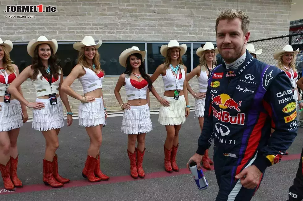 Foto zur News: Sebastian Vettel (Red Bull)