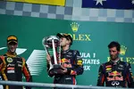 Foto zur News: Romain Grosjean (Lotus), Sebastian Vettel (Red Bull) und Mark Webber (Red Bull)