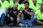 Foto zur News: Adrian Newey und Mark Webber (Red Bull)