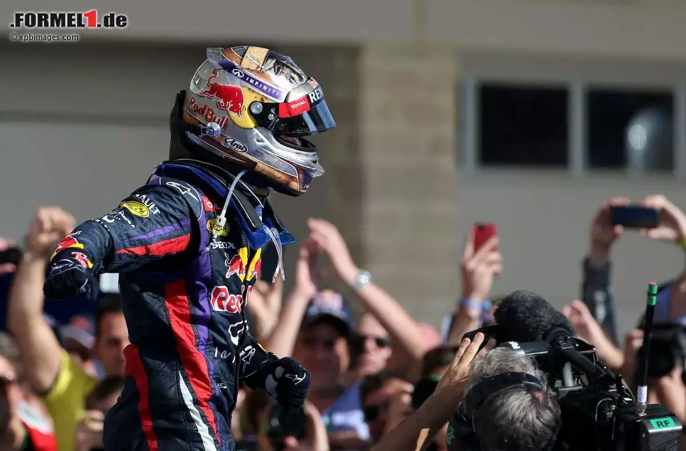 Foto zur News: Sebastian Vettel (Red Bull)