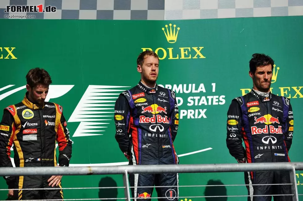 Foto zur News: Romain Grosjean (Lotus), Sebastian Vettel (Red Bull) und Mark Webber (Red Bull)