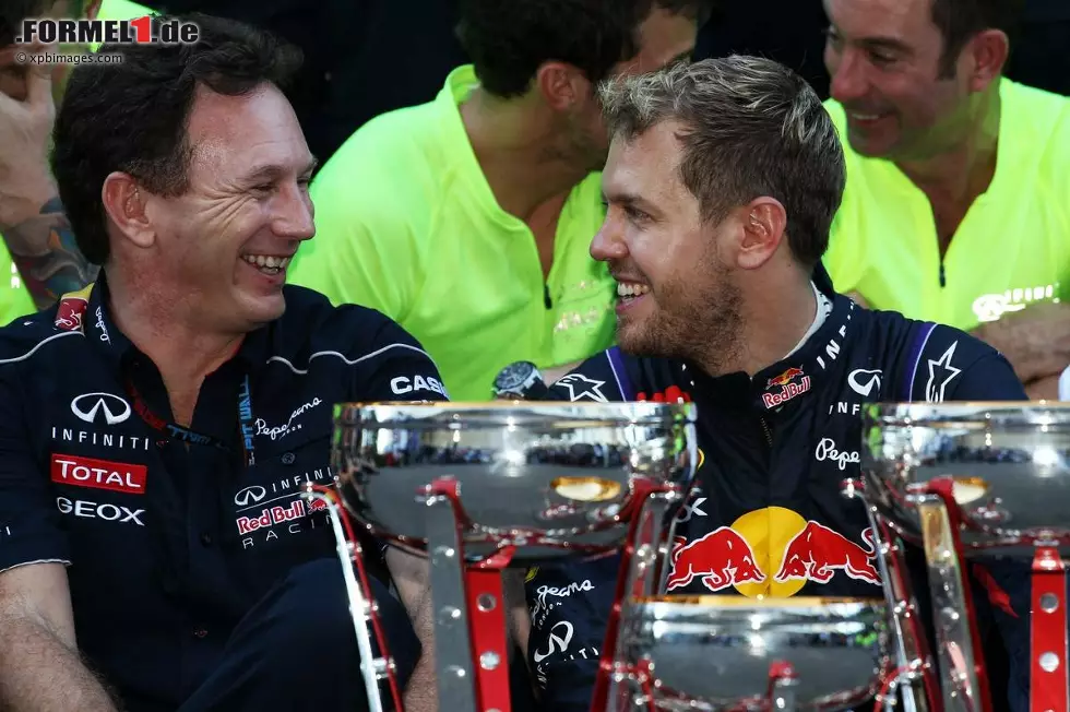 Foto zur News: Christian Horner und Sebastian Vettel (Red Bull)