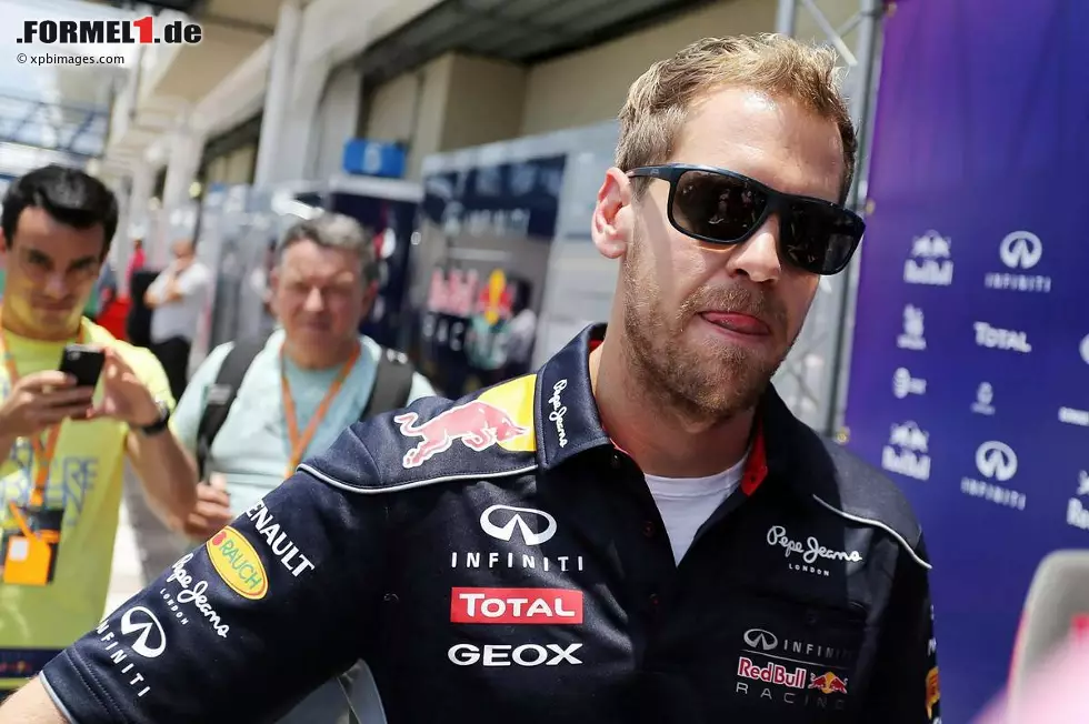 Foto zur News: Sebastian Vettel (Red Bull)