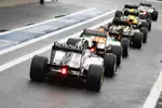 Gallerie: Stau: Heikki Kovalainen (Lotus), Adrian Sutil (Force India) und Nico Rosberg (Mercedes)