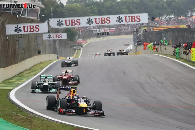 Foto zur News: Mark Webber fuhr in Interlagos das letzte Formel-1-Rennen. Erneut reichte es nicht zum Sieg, aber immerhin zum zweiten Rang.