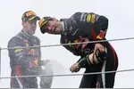 Foto zur News: Mark Webber (Red Bull) und Sebastian Vettel (Red Bull)