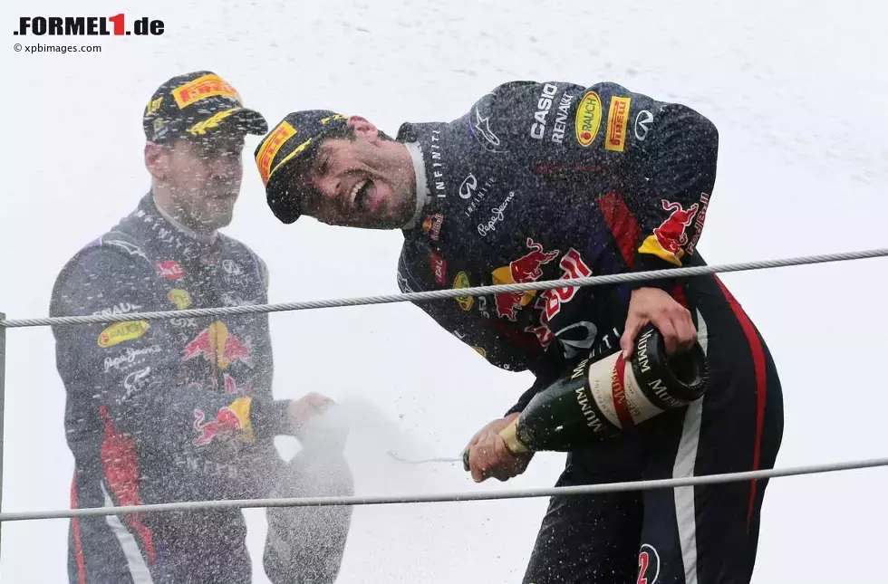 Foto zur News: Mark Webber (Red Bull) und Sebastian Vettel (Red Bull)