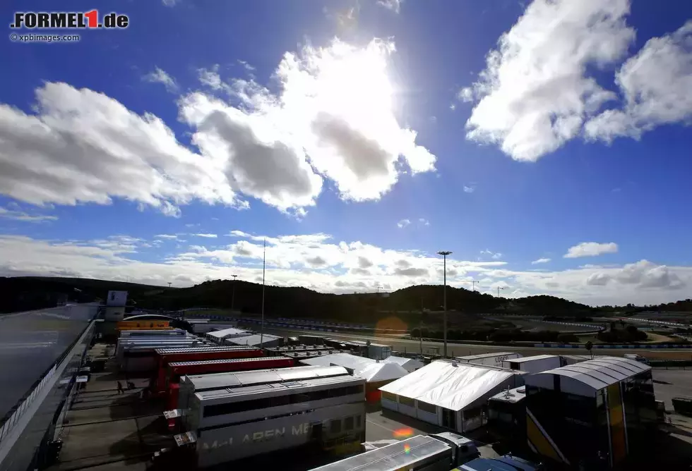 Foto zur News: Paddock-Atmosphäre