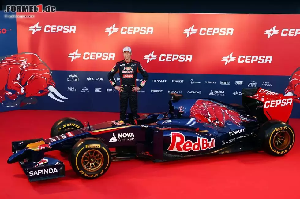 Foto zur News: Daniil Kwjat mit dem Toro-Rosso-Renault STR9