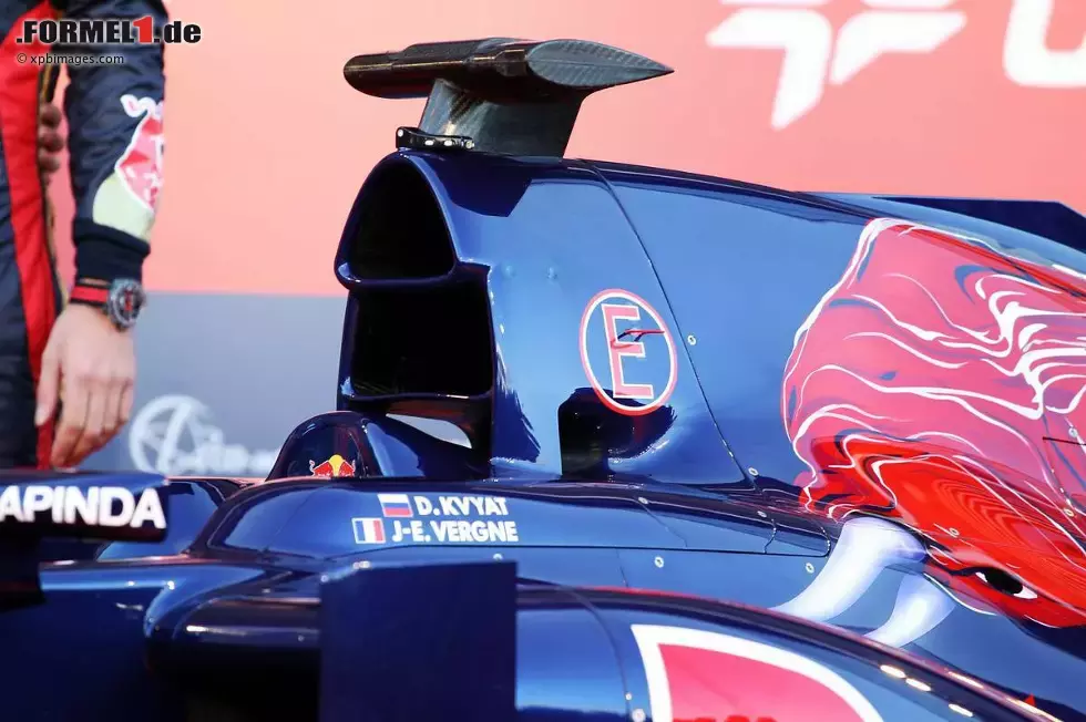 Foto zur News: Airbox des Toro-Rosso-Renault STR9