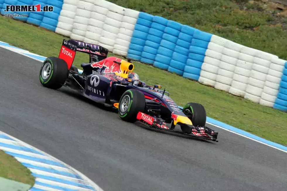 Foto zur News: Sebastian Vettel (Red Bull)