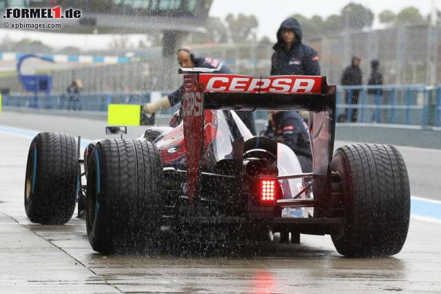 Foto zur News: Weniger gut lief es hingegen wieder für Toro Rosso. Daniil Kwjat kam erneut nur auf neun Runden und sorgte mit Magnussen für ein frühes Ende des Tests. Schlimmer erging es aber passenderweise nur einem: Red Bull