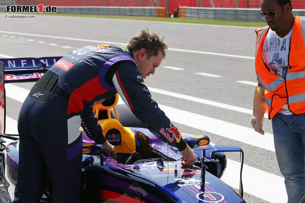 Foto zur News: Sebastian Vettel (Red Bull)