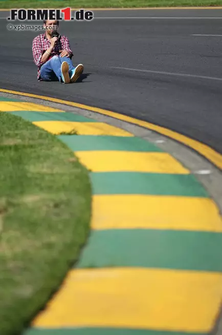 Foto zur News: TV-Reporter Franck Montagny, selbst ehemaliger Formel-1-Fahrer, bei der Arbeit