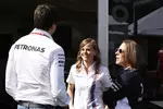 Foto zur News: Susie Wolff, Toto Wolff und Claire Williams