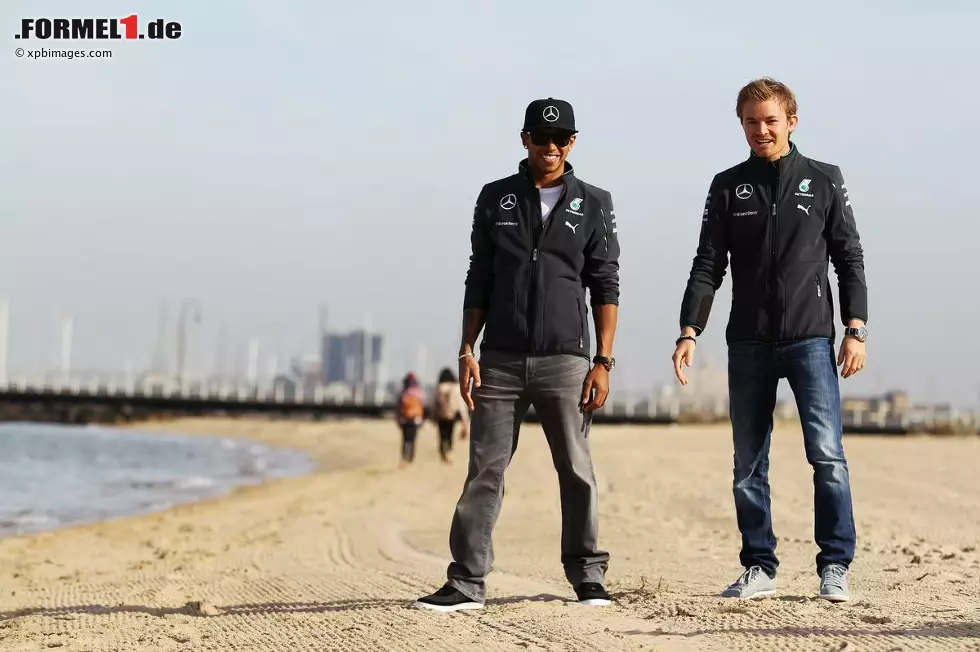 Foto zur News: Lewis Hamilton (Mercedes) und Nico Rosberg (Mercedes)