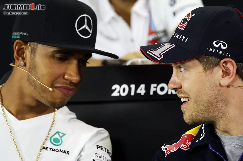 Foto zur News: Lewis Hamilton (Mercedes) und Sebastian Vettel (Red Bull)