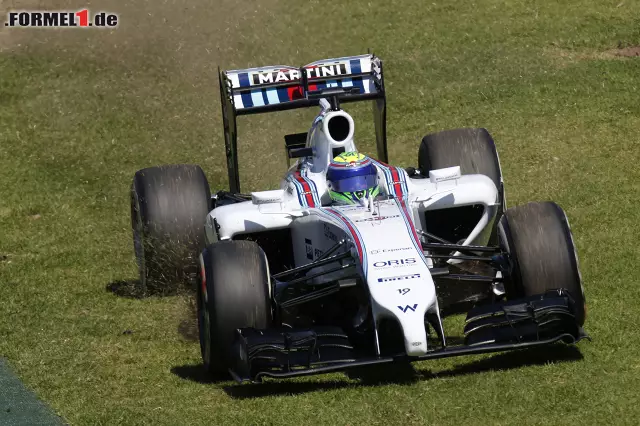 Foto zur News: Felipe Massa leistete sich im zweiten Williams einen Ausritt in die Botanik des Albert Parks. Mit 1,494 Sekunden Abstand kam der Brasilianer nach 31 Runden auf den elften Platz.