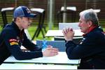 Foto zur News: Daniil Kwjat (Toro Rosso) und Helmut Marko