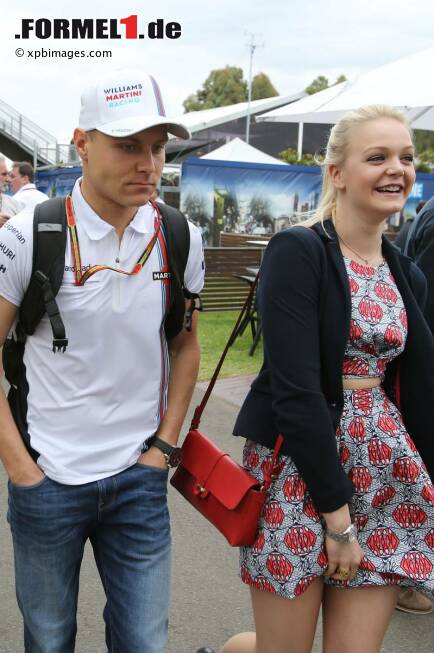 Foto zur News: Valtteri Bottas (Williams) mit Freundin Emilia Pikkarainen