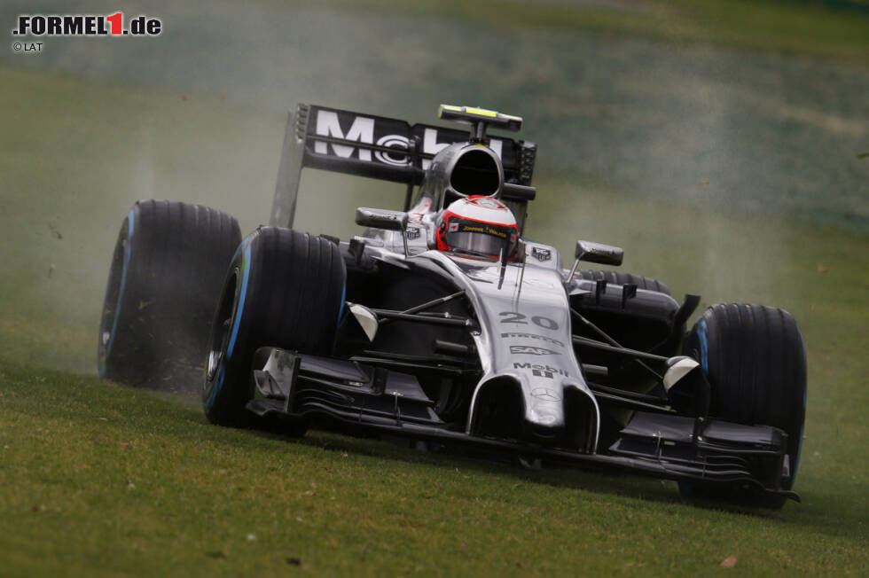 Foto zur News: Kevin Magnussen (McLaren) neben der Piste