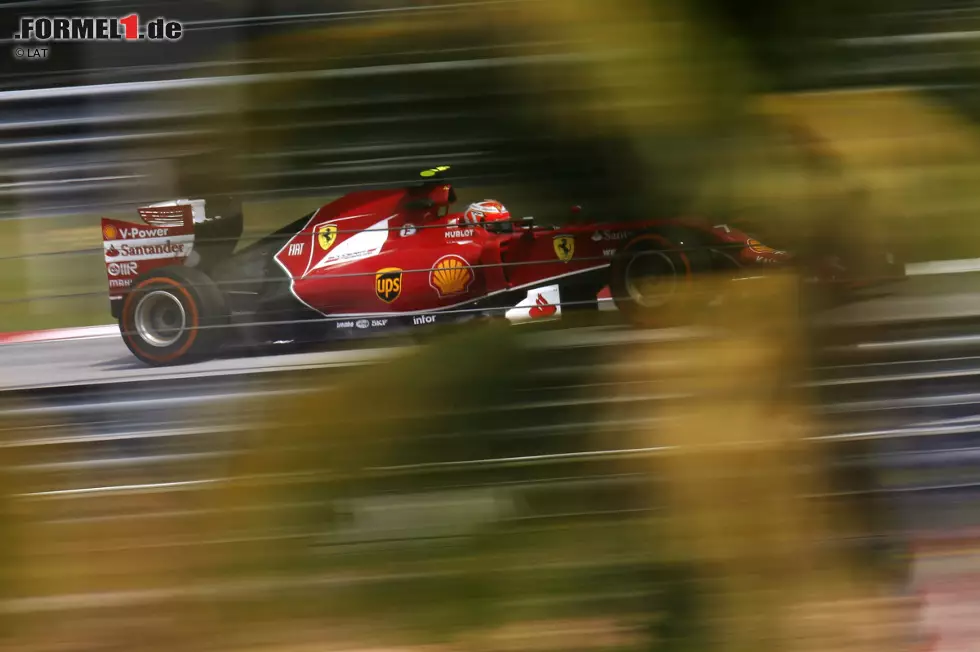 Foto zur News: Kimi Räikkönen (Ferrari) am Freitag in Sepang, Malaysia