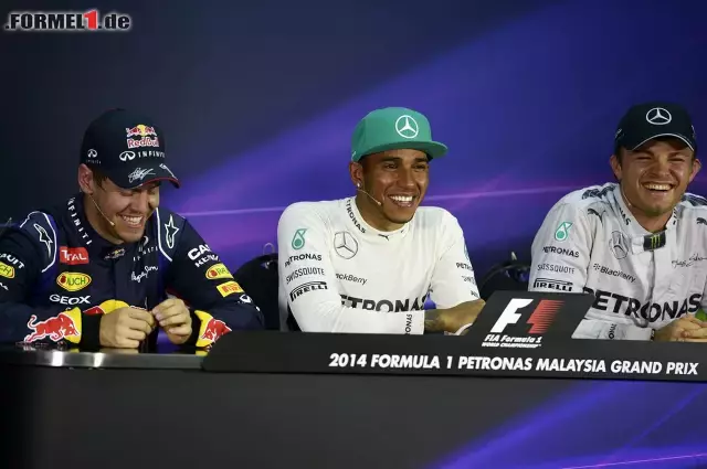 Foto zur News: Auf der Pressekonferenz war die Stimmung bestens, denn irgendwie konnten alle zufrieden sein - bei solchen Bedingungen geht der Schuss auch schnell nach hinten los.