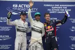 Foto zur News: Lewis Hamilton (Mercedes), Sebastian Vettel (Red Bull) und Nico Rosberg (Mercedes)