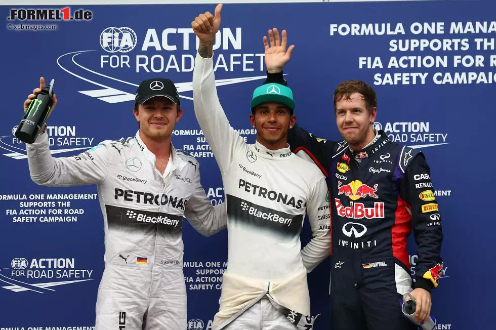 Foto zur News: Lewis Hamilton (Mercedes), Sebastian Vettel (Red Bull) und Nico Rosberg (Mercedes)