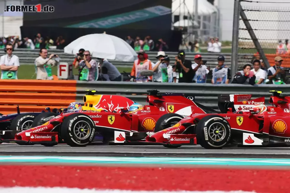 Foto zur News: Kimi Räikkönen erlebte im Gegensatz zu Fernando Alonso ein verkorkstes Rennen, er erlitt früh nach Kollision einen Reifenschaden und beendete das Rennen als Zwölfter.