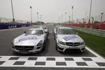 Foto zur News: Safety Car und Medical Car