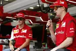 Foto zur News: Kimi Räikkönen (Ferrari) und Fernando Alonso (Ferrari)