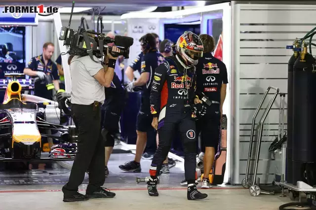 Foto zur News: Noch unrunder lief es bei Sebastian Vettel. Der amtierende Champion verabschiedete sich am Nachmittag ins Kiesbett, im Qualifying schied der Red-Bull-Pilot als Elfter im zweiten Durchgang aus.