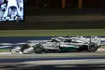 Foto zur News: Lewis Hamilton (Mercedes) und Nico Rosberg (Mercedes)