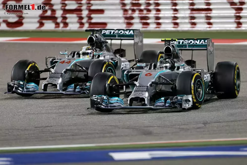 Foto zur News: Lewis Hamilton (Mercedes) und Nico Rosberg (Mercedes)