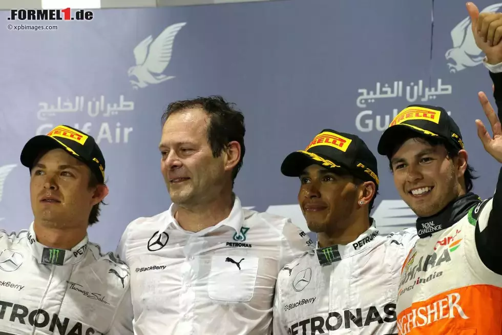 Foto zur News: Lewis Hamilton (Mercedes), Nico Rosberg (Mercedes) und Sergio Perez (Force India)