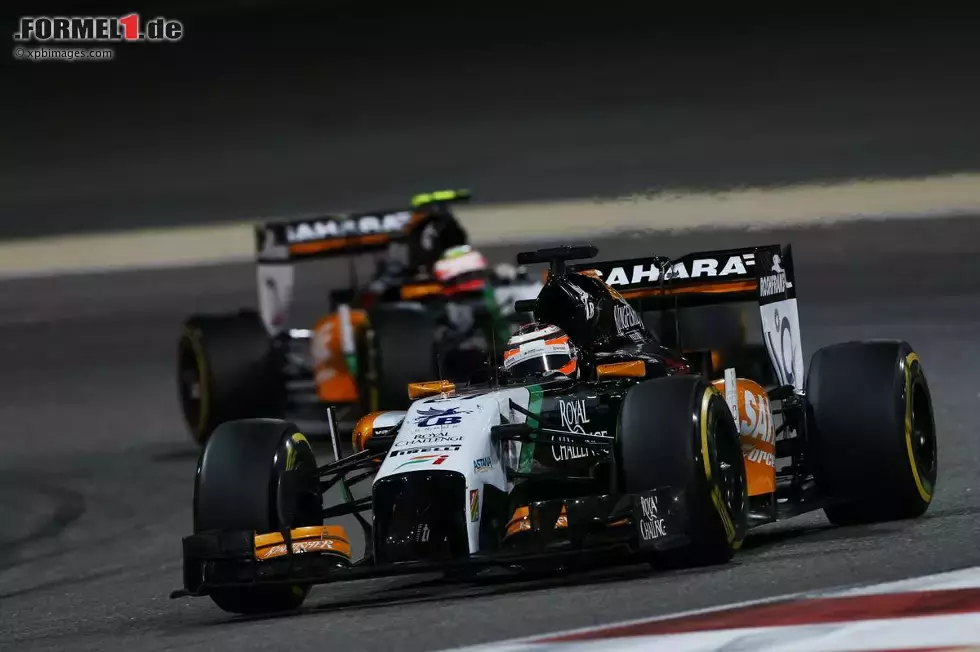 Foto zur News: Nico Hülkenberg (Force India) und Sergio Perez (Force India)