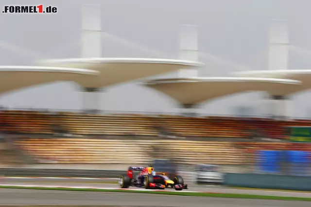 Foto zur News: ...auf Longruns hinterließ am Freitag Red Bull den stärksten Eindruck, nicht etwa Dauerfavorit Mercedes.