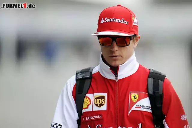 Foto zur News: Kimi Räikkönen sieht seine Felle langsam davonschwimmen. Erneut war der Finne deutlich langsamer als Fernando Alonso. Der Finne schaffte als Elfter nicht einmal den Sprung in die Top 10.