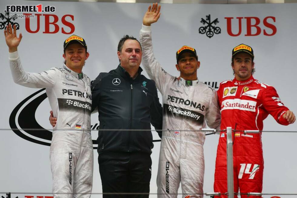 Foto zur News: Lewis Hamilton (Mercedes) gewinnt erneut vor Nico Rosberg (Mercedes) und Fernando Alonso (Ferrari)