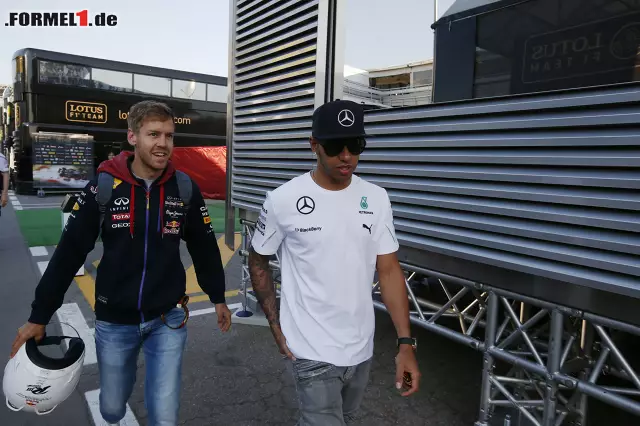 Foto zur News: Nach Jahren der Vettel-Dominanz spaziert der Red-Bull-Pilot womöglich hier mit jenem Mann, der noch eine ganze Weile der neue Dominator der "Königklasse" sein wird.