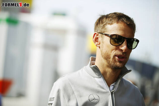 Foto zur News: Dennoch ist Button optimistisch gestimmt, den im Rennen könnte der Brite vielleicht sogar nach den Ferrari vor sich greifen.