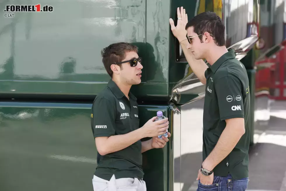 Foto zur News: Robin Frijns und Alexander Rossi (Caterham)