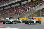 Foto zur News: Lewis Hamilton (Mercedes) und Nico Rosberg (Mercedes)