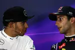 Foto zur News: Lewis Hamilton (Mercedes) und Daniel Ricciardo (Red Bull)