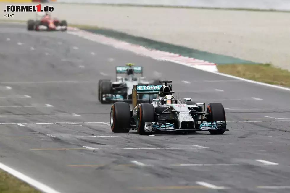 Foto zur News: Lewis Hamilton (Mercedes) und Nico Rosberg (Mercedes)