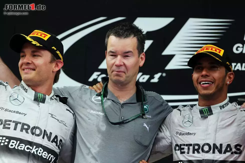 Foto zur News: Nico Rosberg (Mercedes) und Lewis Hamilton (Mercedes)